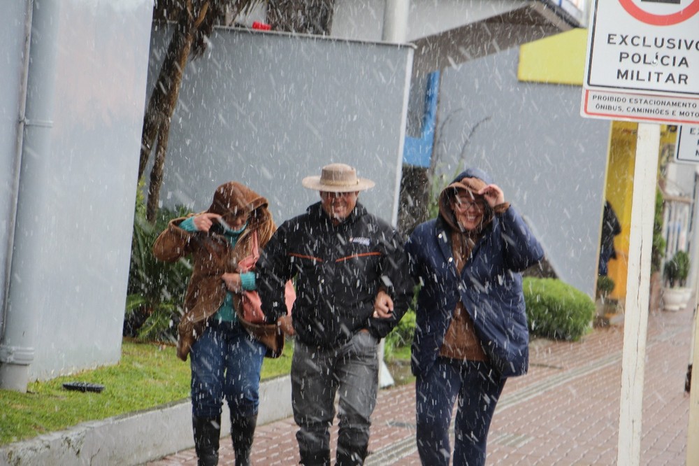 Nevó en Santa Catarina, Brasil. VIDEOS Y FOTOS - Primera Edicion