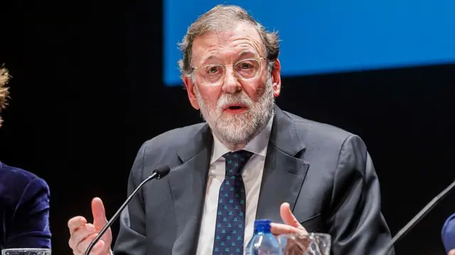 Mariano Rajoy afirmó que Francia es una selección “sin franceses” y desató una fuerte polémica política