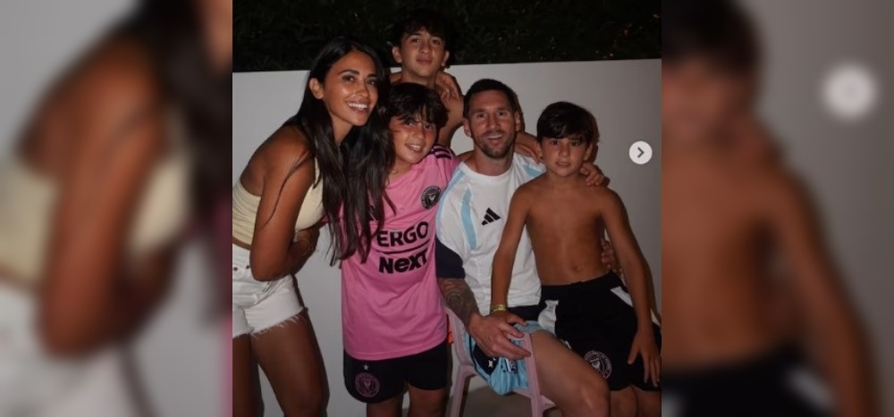 “Juntos de nuevo”: Antonela Rocuzzo graficó el reencuentro con Lionel Messi y sus hijos