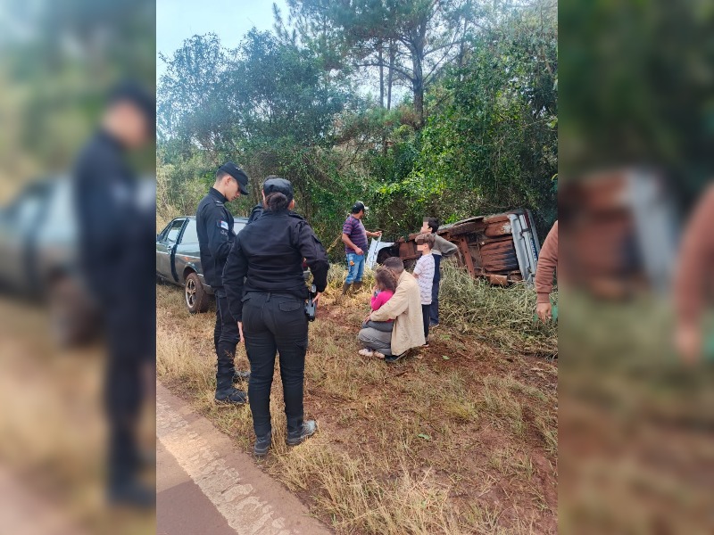 Despiste en la Ruta 101 en San Antonio: un auto terminó sobre la banquina