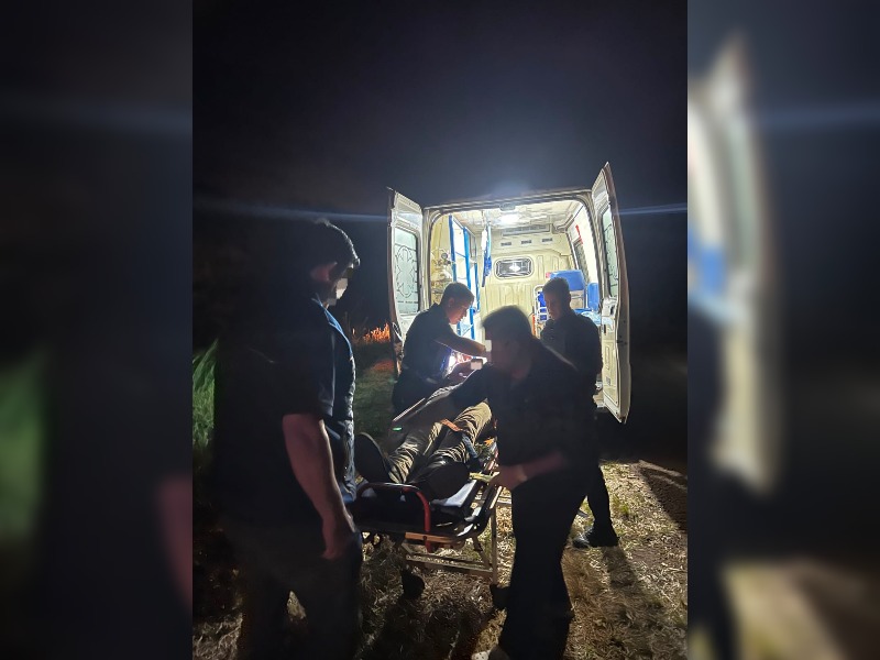 Trabajador de Energía de Misiones permanece en terapia intensiva tras caer de un poste dañado por un incendio