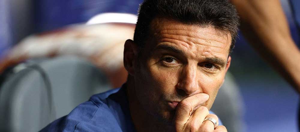 Scaloni: “Tenemos que ser grandes también en la derrota”