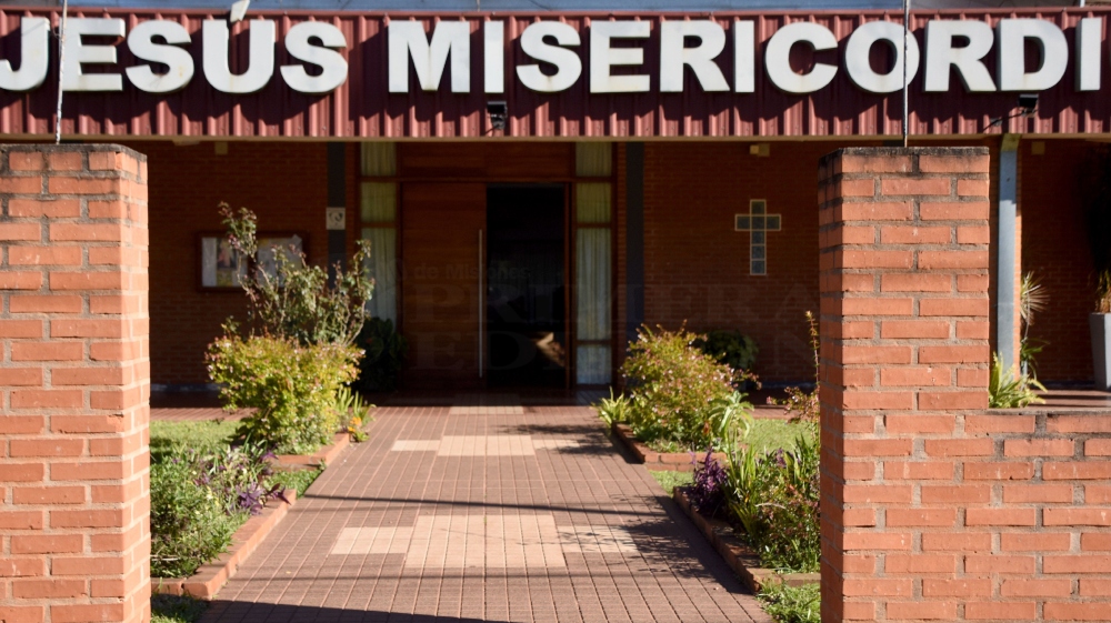 Jesús Misericordioso y una asistencia que crece sin techo