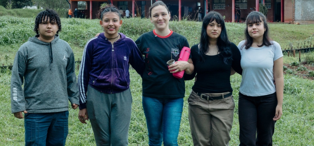 Alumnos en concurso nacional y su docente candidata a Premio Eduteka
