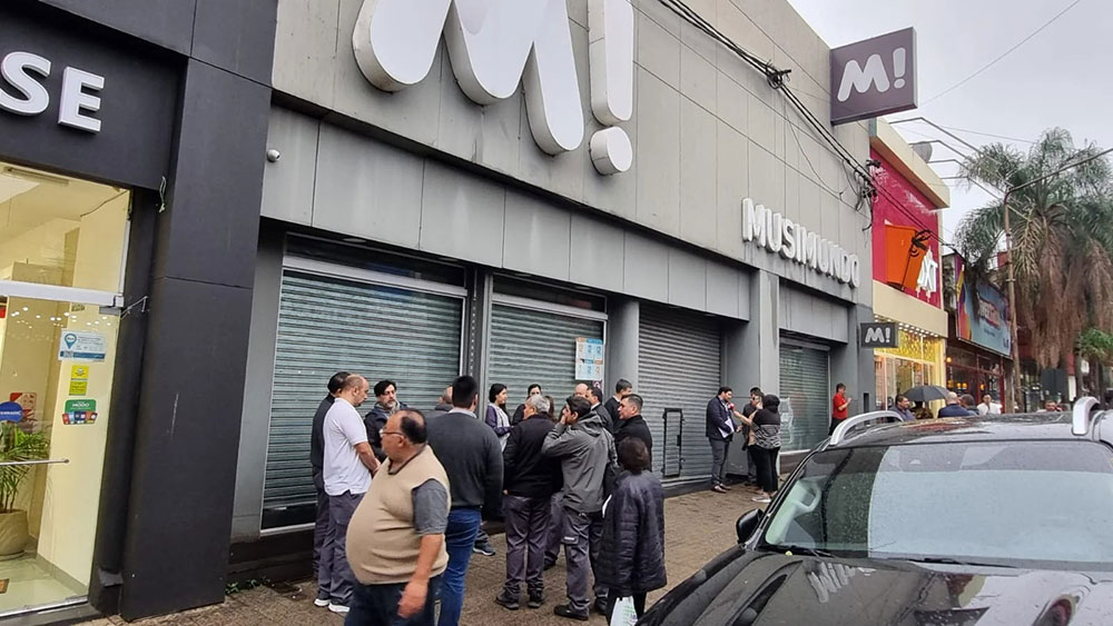 Cierre de Musimundo: exempleados van a la vía judicial para cobrar lo adeudado