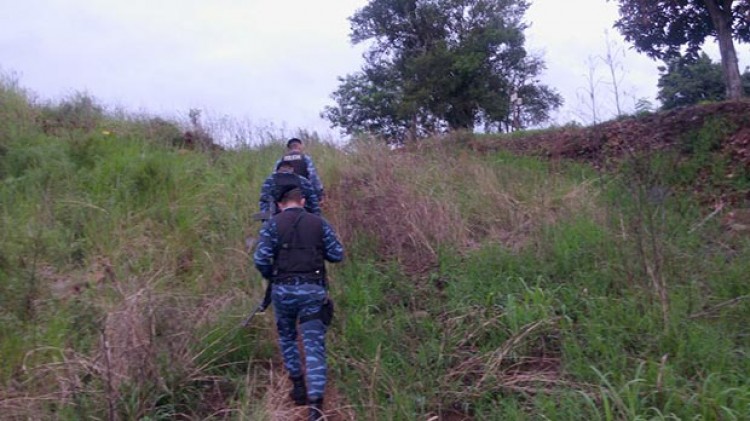 Buscan a un policía por el doble crimen en Florentino Ameghino