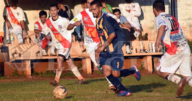 Mitre le hizo precio a Ágil