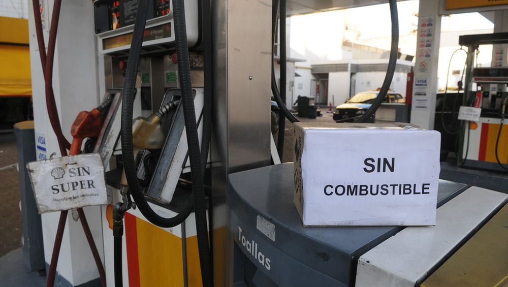 Buscan normalizar el stock de combustibles