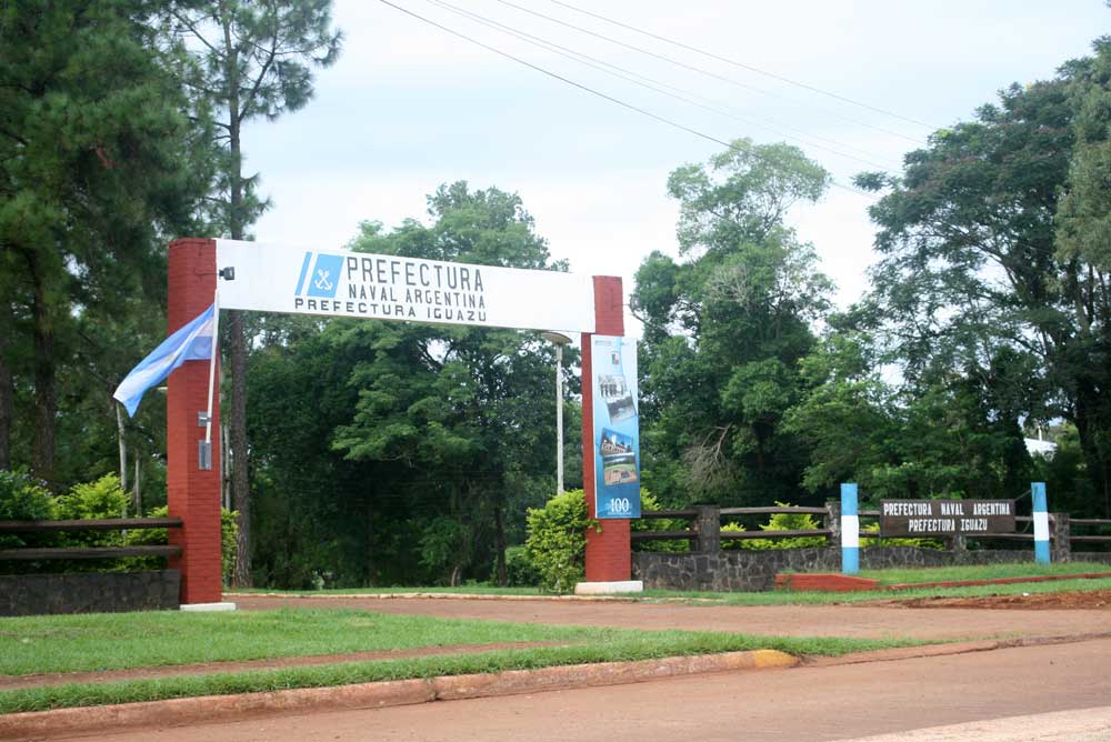 Desplazan a un policía por contrabando