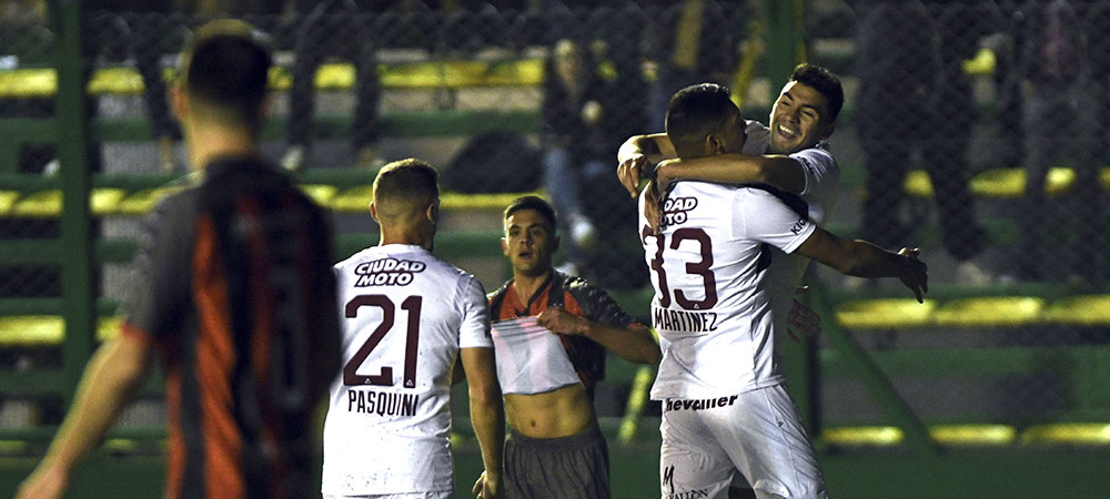Tras sufrir más de la cuenta, Lanús sigue en la Copa Argentina