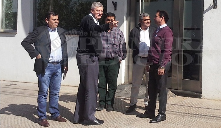 Intendentes exigieron a la EBY la urgente continuidad de obras y regalías