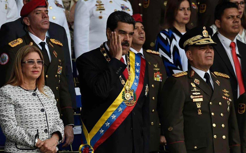 Venezuela: tuvieron que evacuar a Maduro durante un discurso