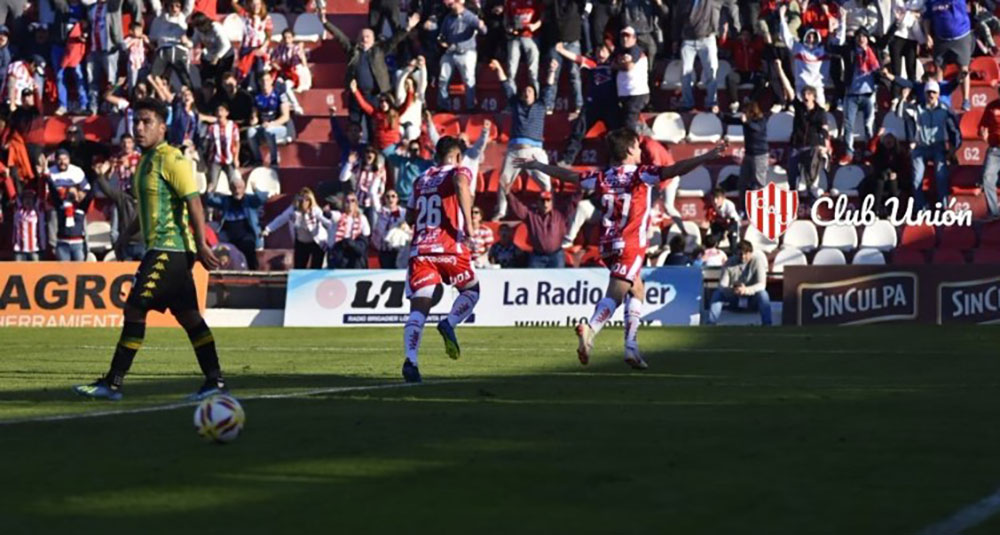 Superliga: Unión arrancó con el pie derecho