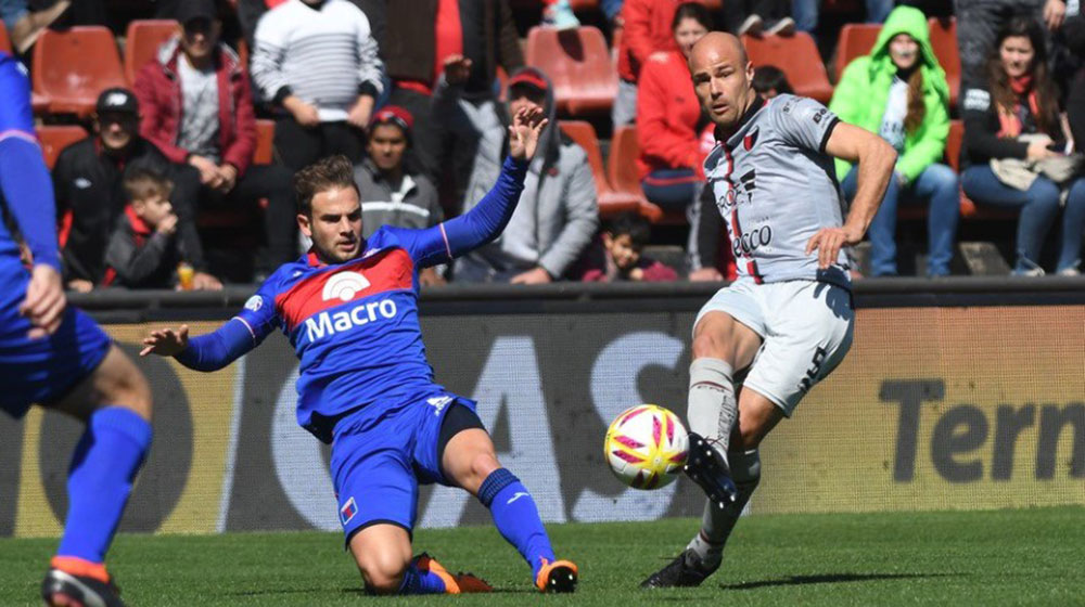 Superliga: Colón y Tigre pelearon pero no se sacaron ventaja