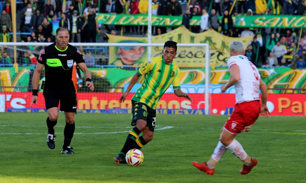Superliga: Aldosivi dio vuelta el partido y logró su primer triunfo