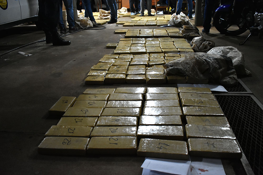 Incautan casi media tonelada de marihuana en el A 3-2