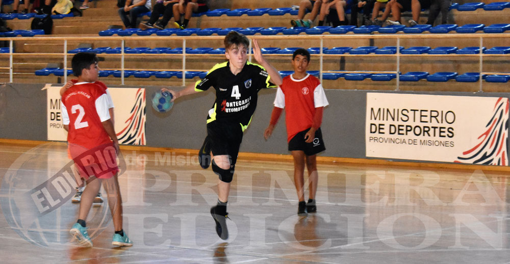 Handball: sigue la acción
