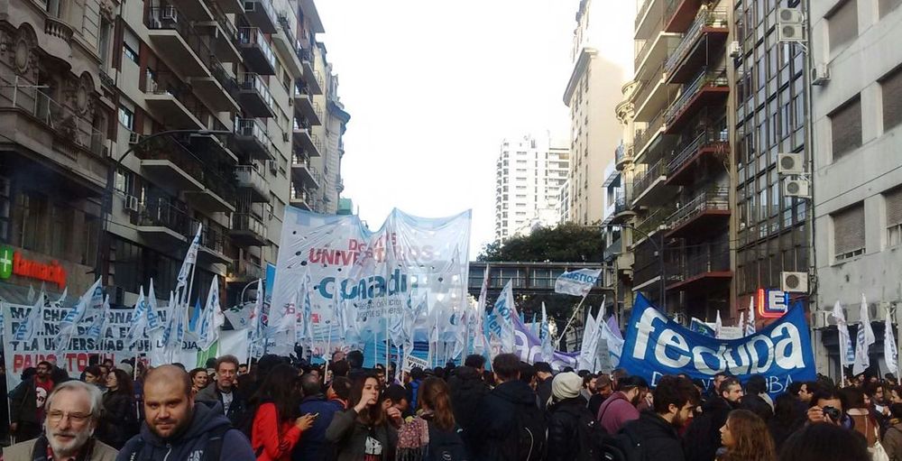 Crisis universitaria: impulsan multitudinaria marcha a Plaza de Mayo