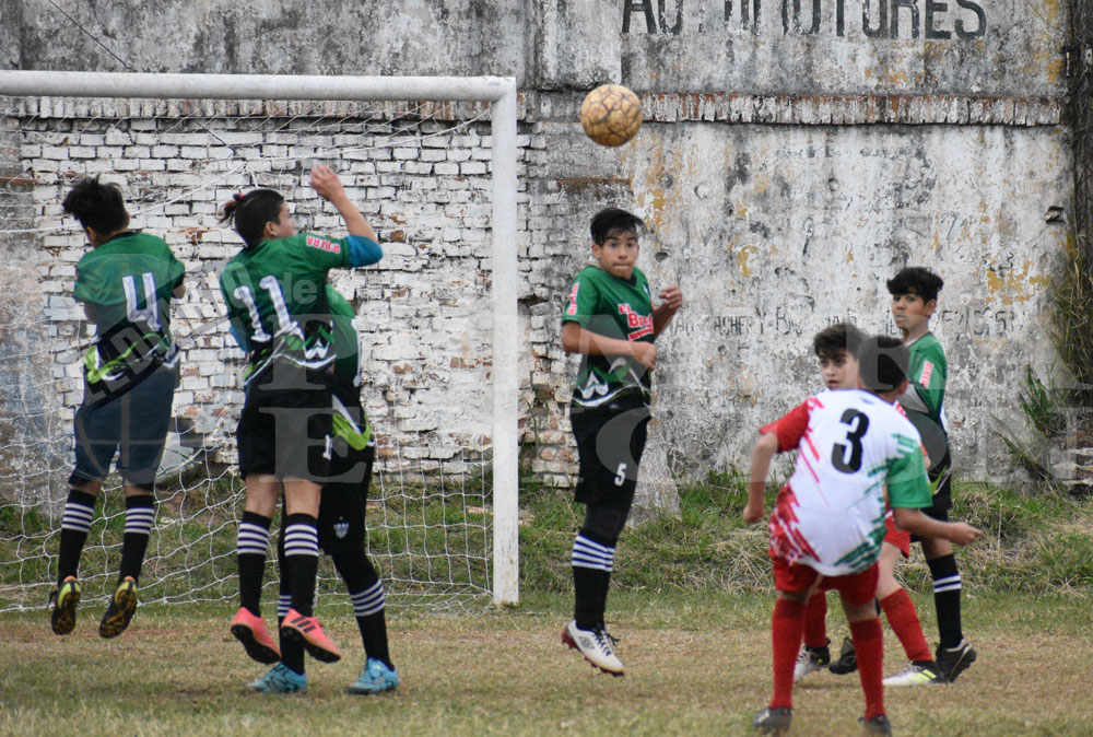 Nuevo encuentro infantil en canchas de la Federación