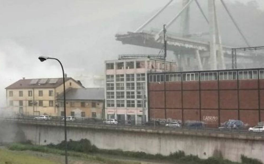 Italia: son más de 35 los muertos por derrumbe de puente
