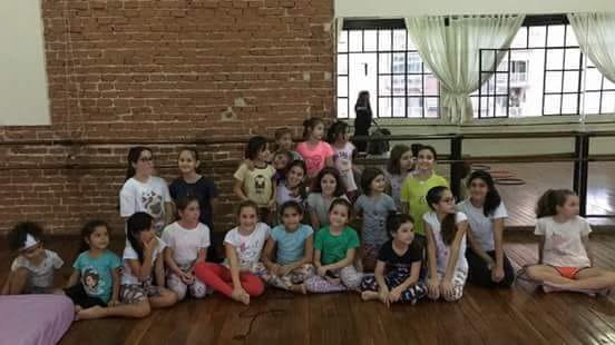 Galopas psicodélicas, videos juegos y actividades para niños en el Cidade