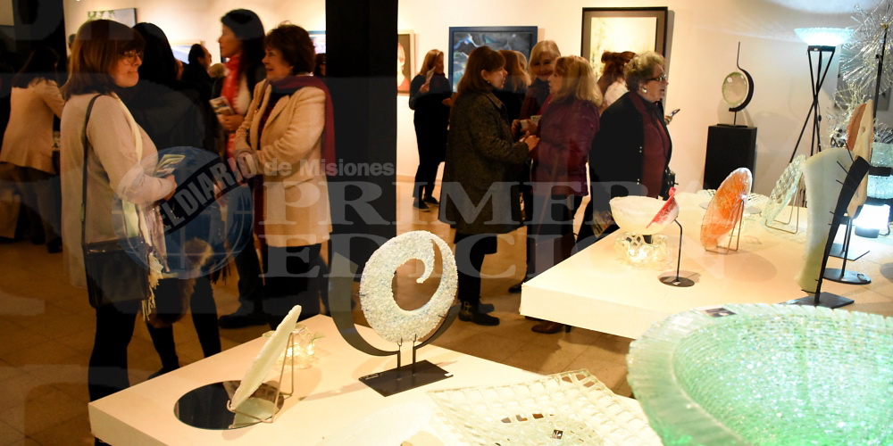 Se inauguró la muestra colectiva de PosArt