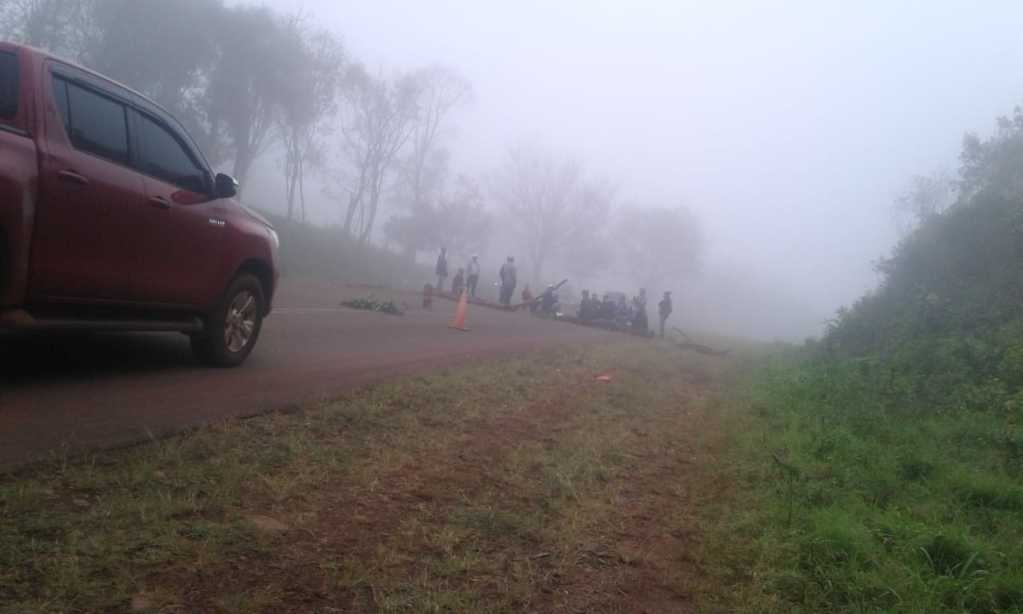 Tabacaleros cortan la ruta en Pozo Azul