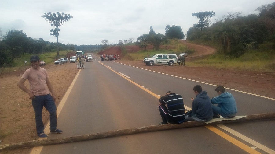 Tabacaleros volvieron a cortar la ruta 14 en el acceso al Paraje Santa Rosa