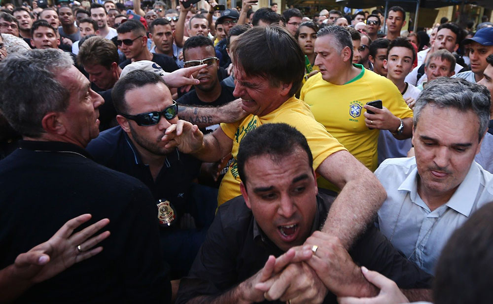 Tras el atentado, Bolsonaro fue trasladado a São Paulo