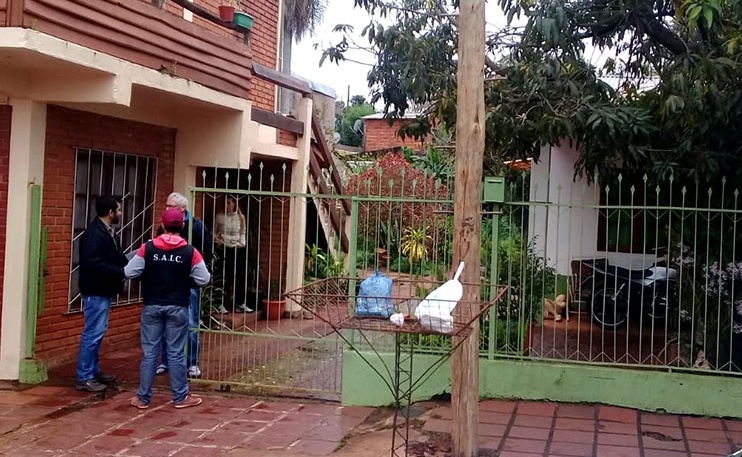 Detienen a un hombre por abuso y por difundir material pornográfico