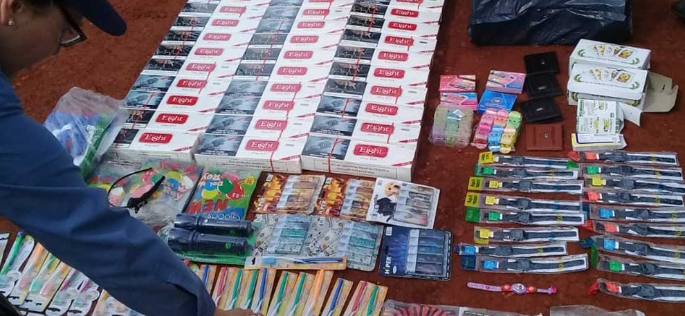 Contrabando: desde cigarrillos hasta pilas, peines y mates