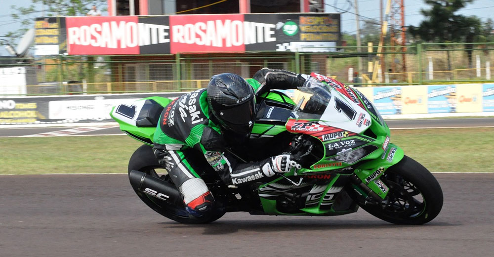 ARRANCÓ BIEN. Luciano Ribodino se quedó con el mejor tiempo de la categoría Moto AR1. Hoy se espera un duelo cerrado con su escolta, Marco Solorza.