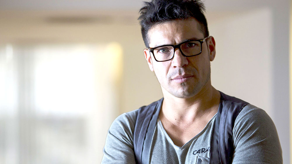 “Maravilla” Martínez se toma revancha ante Julio César Chávez