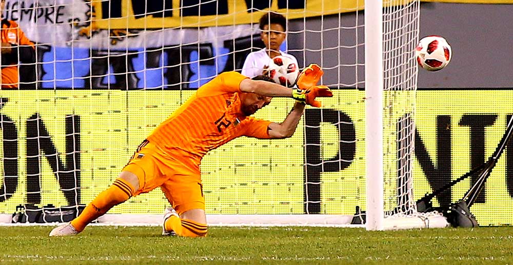 Argentina ilusionó, pero sólo logró un empate con Colombia