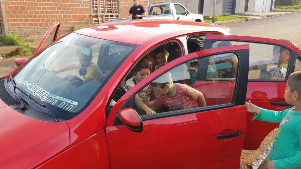 Merendero de Posadas recibió la solidaridad de amantes de los fierros