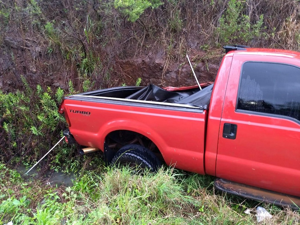 Choque y despiste en el puente “banana”
