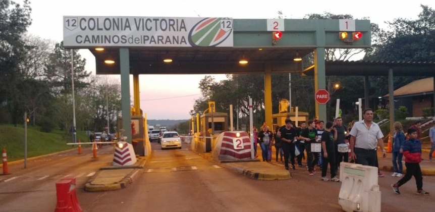 Corte sobre la ruta 12, lleva unos 15 días.