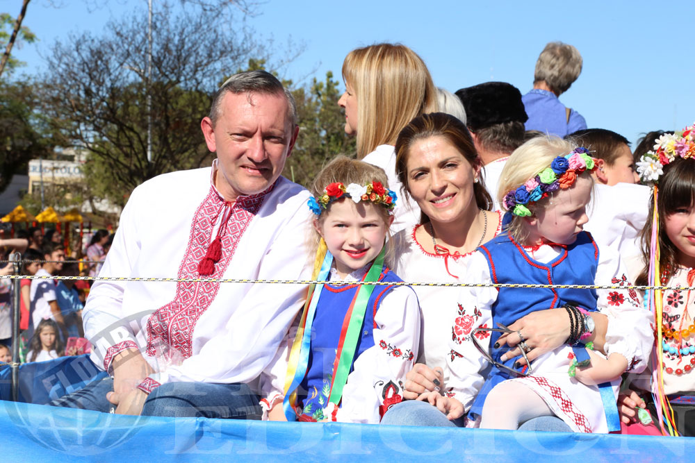 Fiesta Nacional del Inmigrante, una fiesta de color y pura alegría