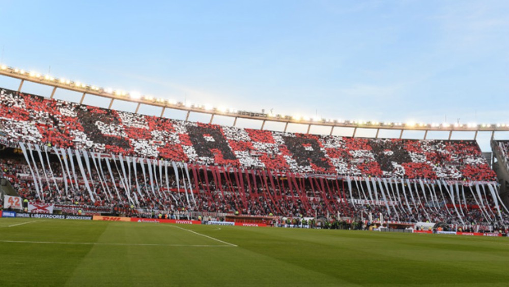 Murió un hombre al infartarse en la cancha de River