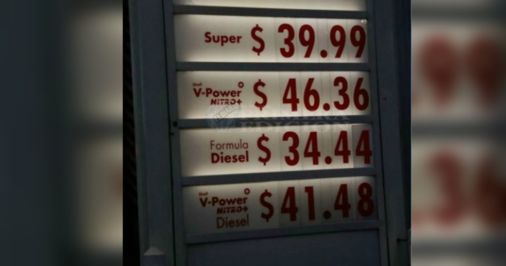 Por el nuevo aumento de precios la nafta Súper superó al valor del dólar