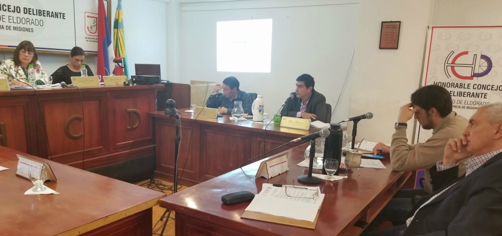 Remarcaron avances para la instalación de fábrica de luminarias