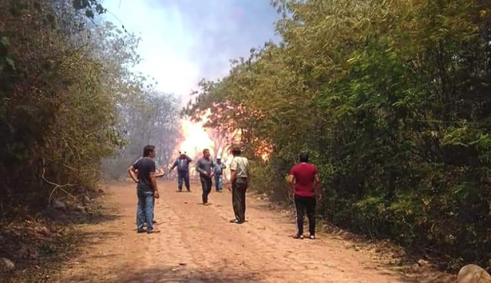 Incendio en ducto de gas deja cuatro heridos