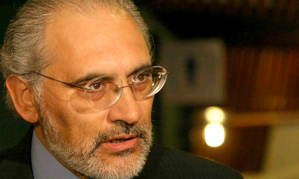 Expresidente Mesa lanza su candidatura para enfrentar a Evo en 2019