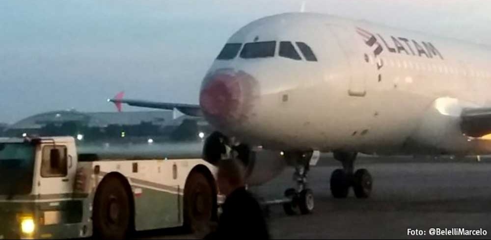 Aterrizaje de emergencia de LATAM tras atravesar tormenta en Misiones