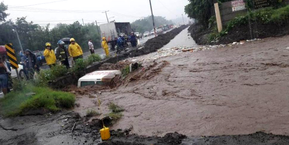 Un muerto y más de mil evacuados por lluvias en Nicaragua
