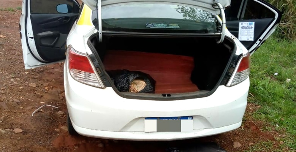 Hallan 180 kilos de droga en un taxi