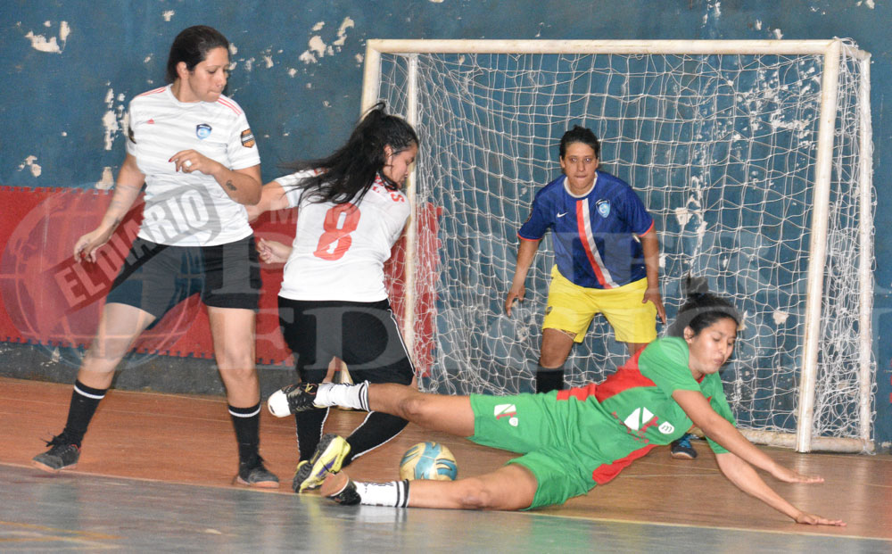 Inter se subió a la cima en el juvenil