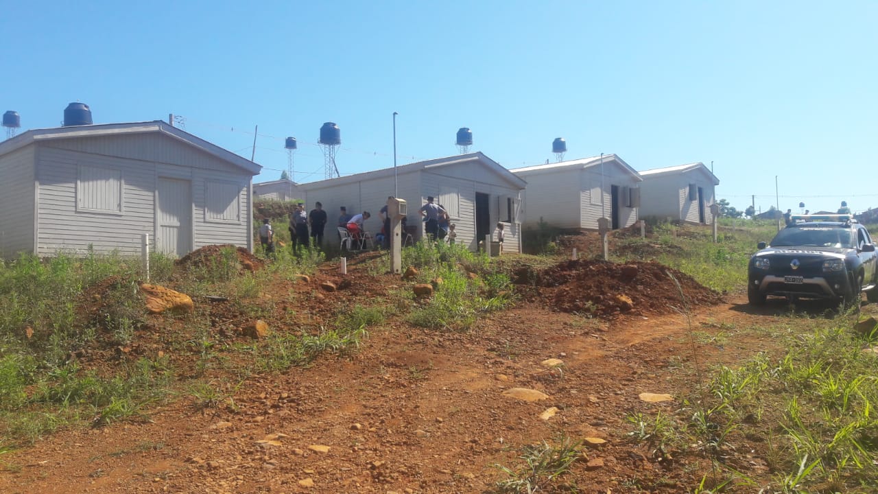 Tomaron casas para inundados en El Soberbio