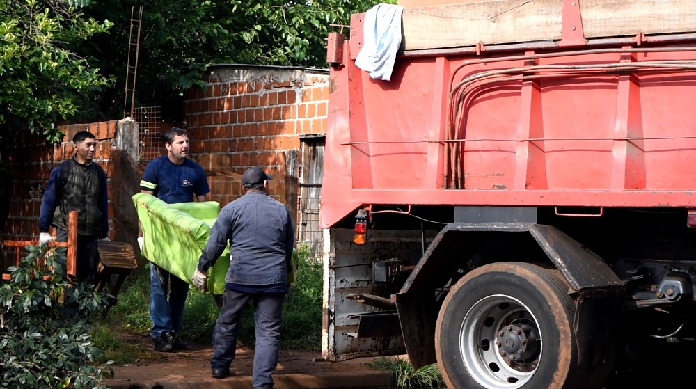 Relocalizaron a 10 familias de la chacra 158