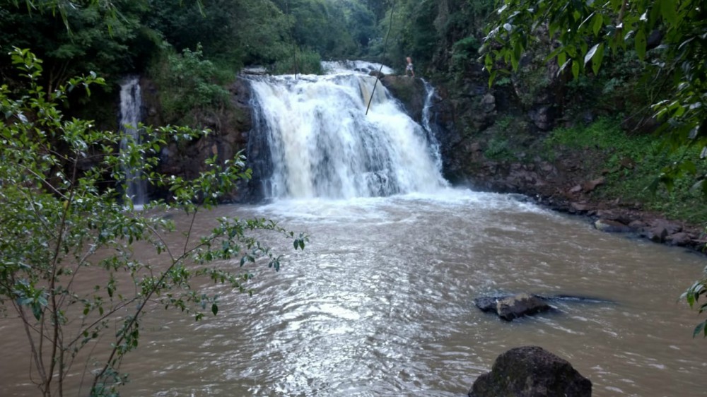 Buscan a hombre en el salto Mbocaí